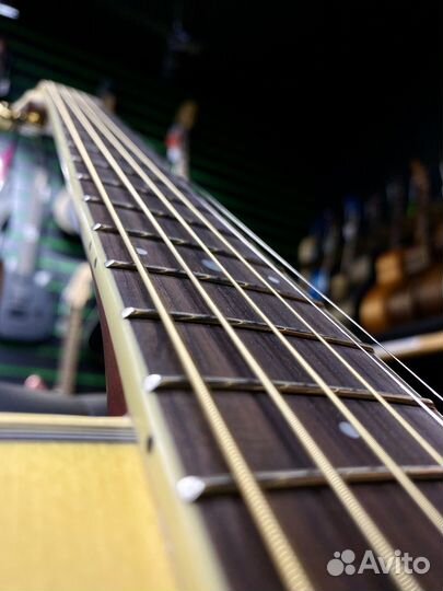 Yamaha LL6 ARE полномассивная гитара (Новая)