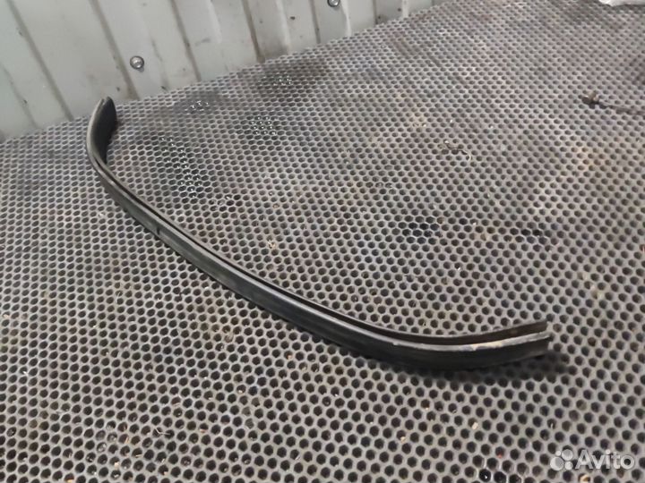 Уплотнительная резинка стекла коляски Иж