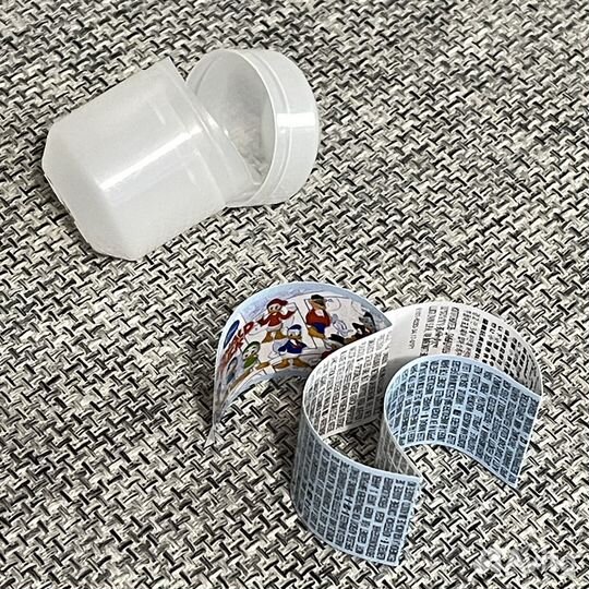 Игрушка Дональд Дак из шоколадного яйца