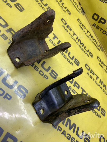Кронштейн опоры кпп Hyundai Sonata 452203900