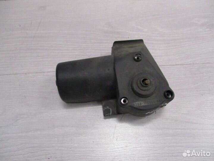 Двигатель стеклоочистителя моторчик дворников Ford