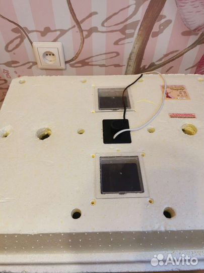 Инкубатор для яиц автоматический золушка