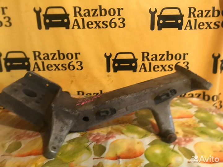 Кронштейн бампер передний левый Renault Premium