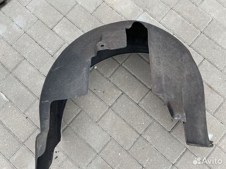Подкрылок (локер) задний VW Passat B8