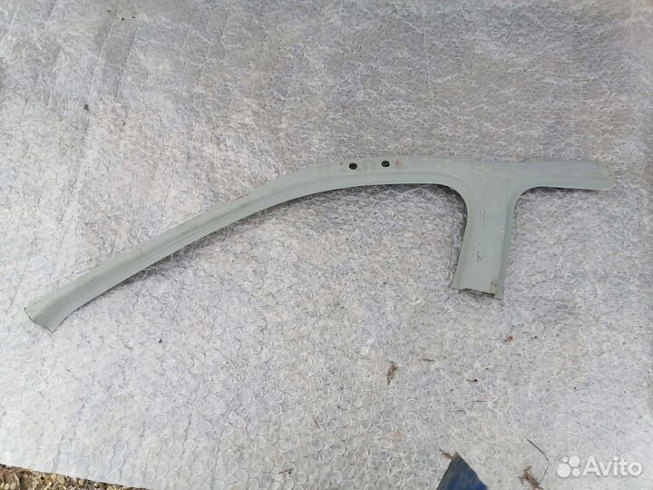 Рамка стойка ветрового окна Лада Ларгус