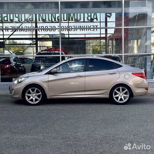 Hyundai Solaris 1.4 МТ, 2012, 245 384 км