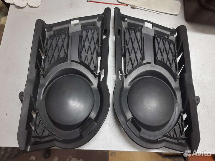 Противотуманная фара 1T0941700C hella