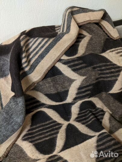Одеяло шерстяное