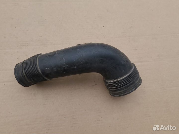 Патрубок воздушного фильтра Opel Omega B 94-03г