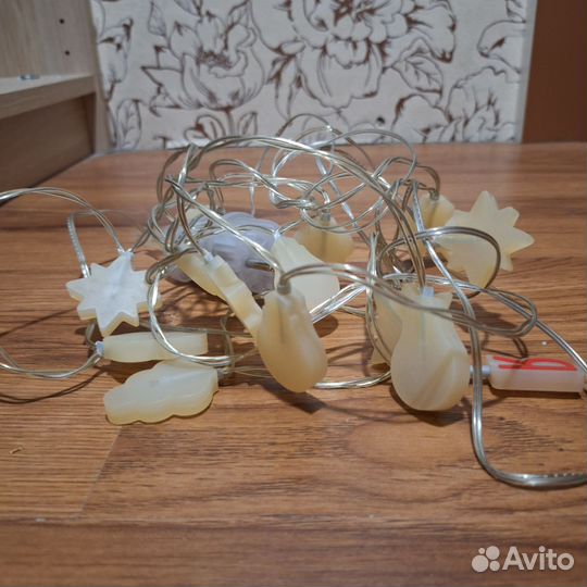 Фиолетовая гирлянда от Яндекс