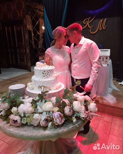 Ведущая. Тамада. Dj. Световое оборудование