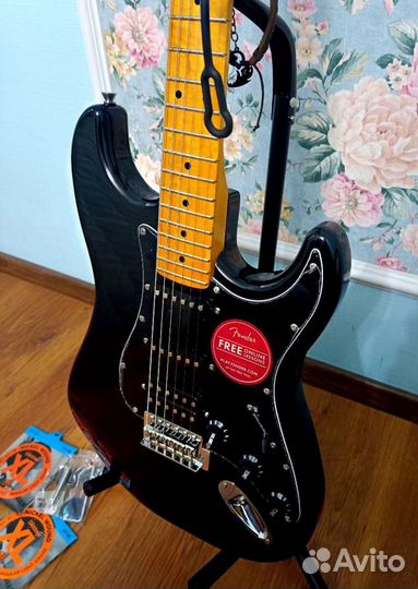 Электрогитара Fender Classic Vibe 70's Strat