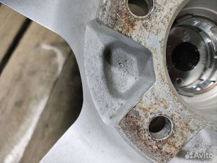 Продам литые диски