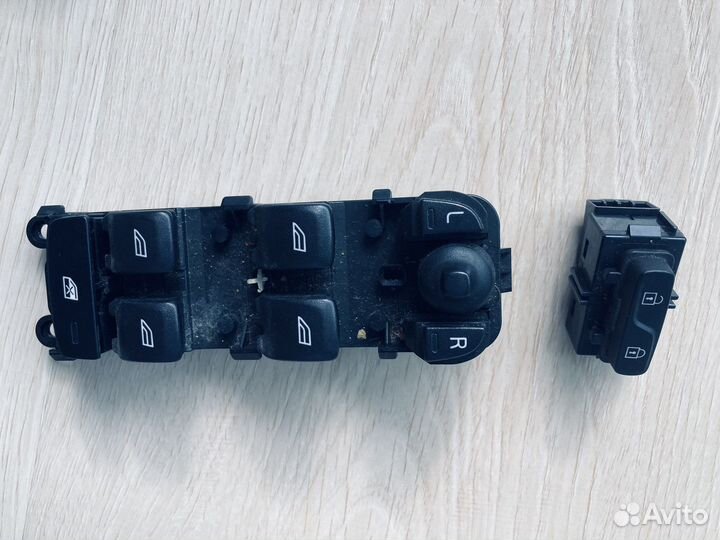 Блок управления стеклоподъемникаси volvo s80 xc70