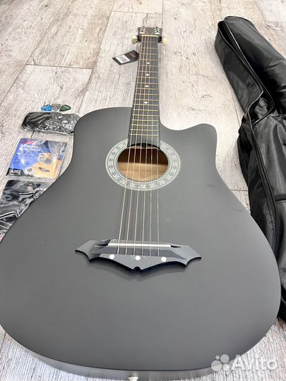 Акустическая гитара