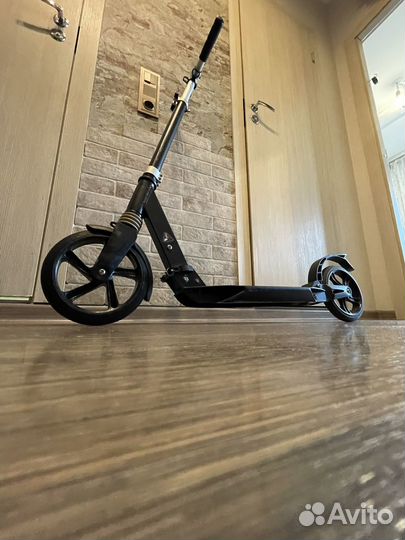 Самокат weelz