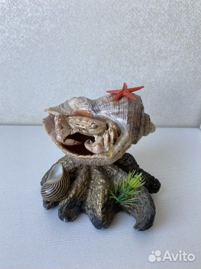 Морской сувенир (ракушка и краб)