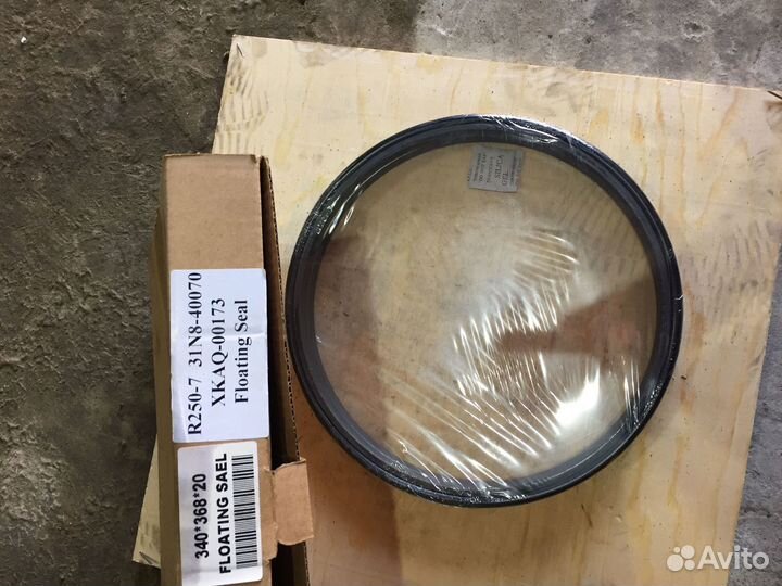 Доукон на Hyundai R250-7