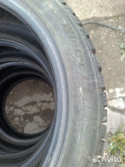 Hankook Winter I'Pike 215/45 R17