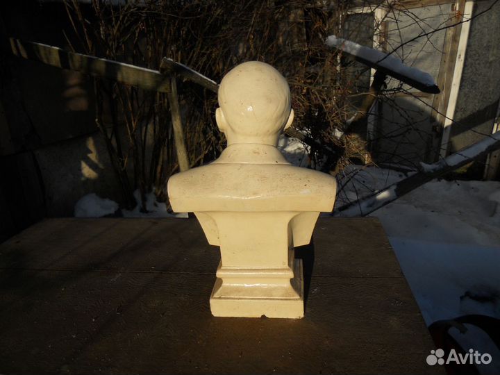 Бюст Ленина автор П Яцына 1958 только самовывоз