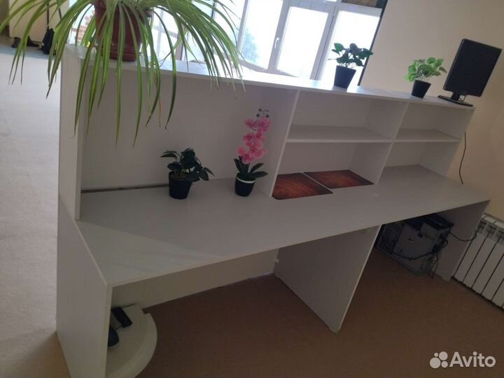 Стойка ресепшн бу