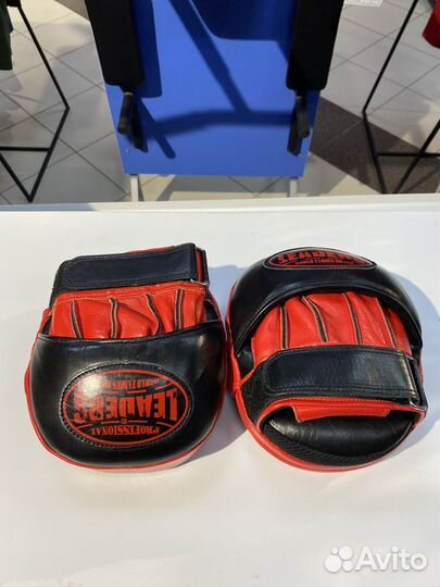 Лапы тренерские leaders T-AIR BK/RD черный/красный