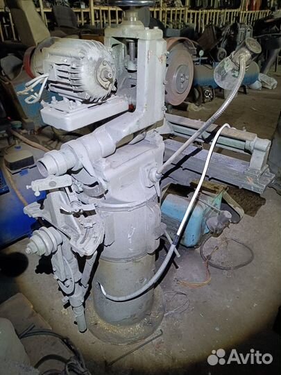 Заточной станок тчпн-4