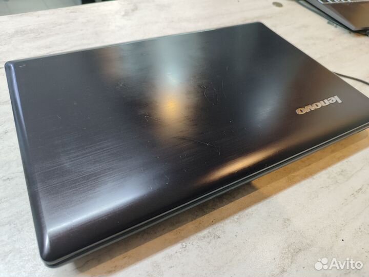 Ноутбук Lenovo core i5/12озу/GT710M SSD+HDD