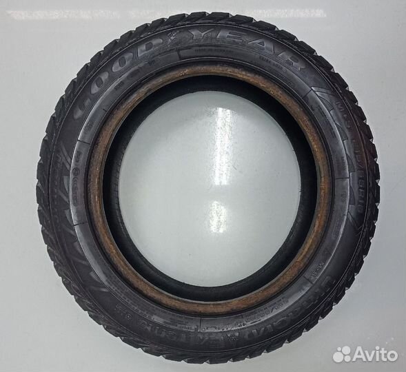 Goodyear UltraGrip Extreme 215/55 R16