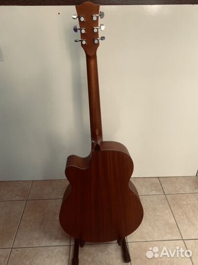 Акустическая гитара