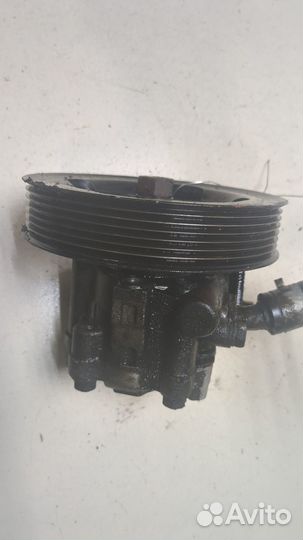 Гур Nissan Titan, 2004