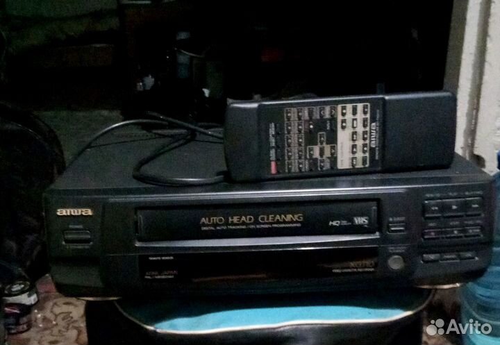 Видео магнитофон Aiwa XG710
