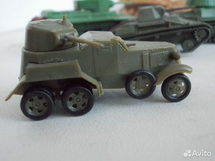 Модели бронетехники в масштабе 1:100