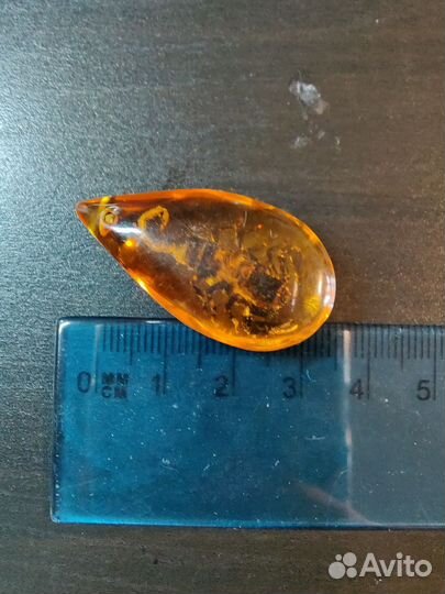 Брелок Скорпион в пластике под янтарь