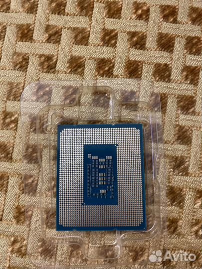 Процессор intel core i3 12100f