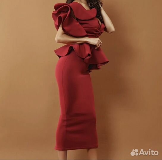 Вечернее платье