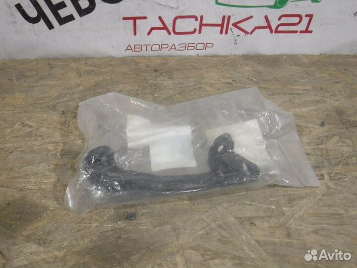 Кронштейн переднего бампера левый Hyundai Accent