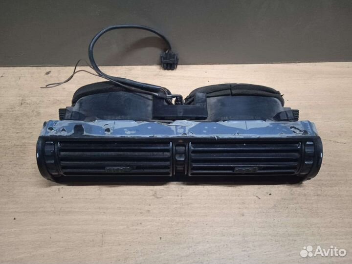 Дефлектор обдува центральный вmw 7 E32 бмв 7 E32