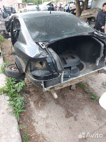 Опель Астра Н седан в разбор по запчастям