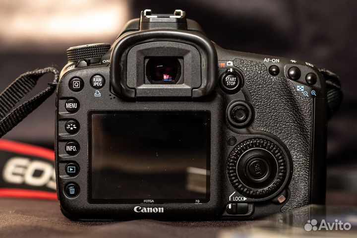 Фотоаппарат Canon eos 7d + объектив Tamron 17-50