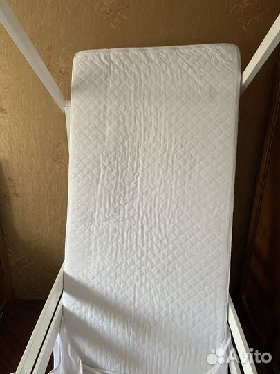 Детская кровать домик с матрасом