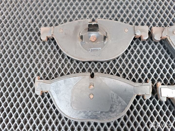 Передние тормозные колодки BMW F10 F07 F01