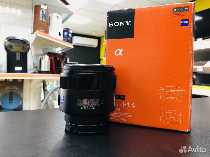 Sony Carl Zeiss Planar T* 50mm f/1.4 ZA SSM