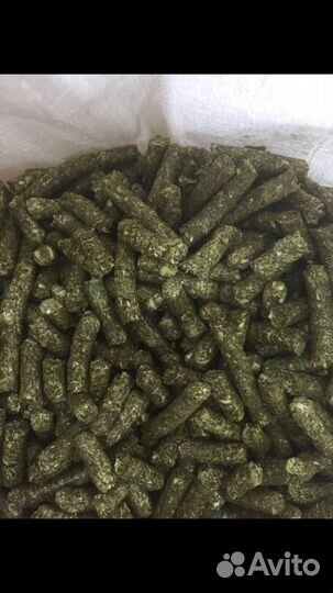 Кукуруза, Ячмень,Горох,отруби, жмых, пшеница