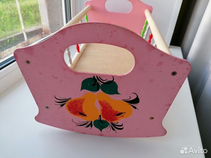 Игрушечная кроватка для кукол