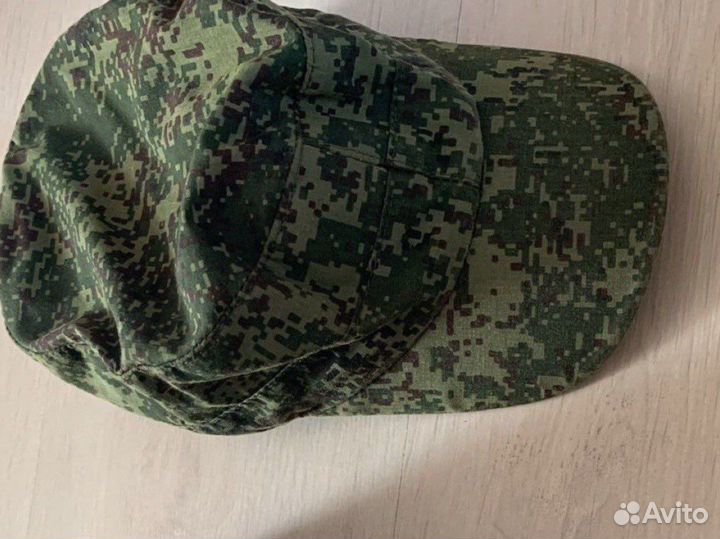 Шапки военные