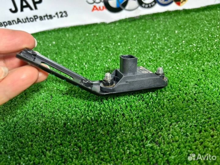 Датчик угла наклона крышки багажника Porshe Cayene