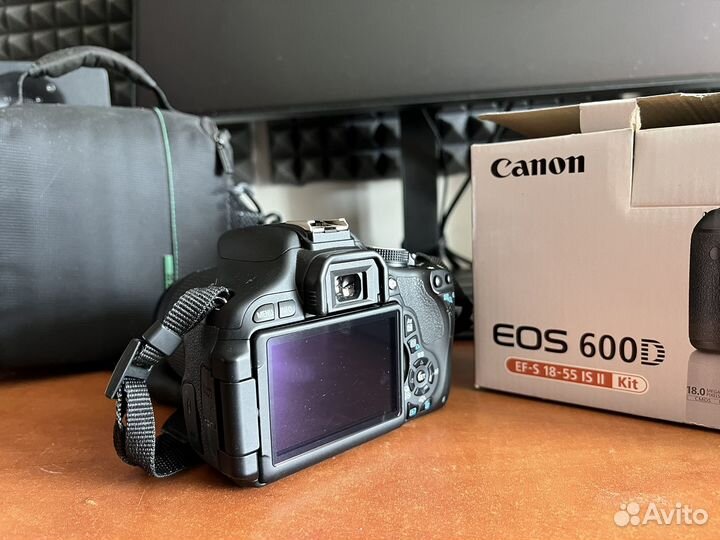 Зеркальный фотоаппарат canon 600d