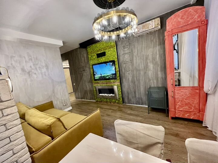 2-к. квартира, 56 м², 2/18 эт.