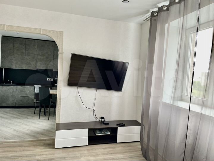 2-к. квартира, 50 м², 6/17 эт.